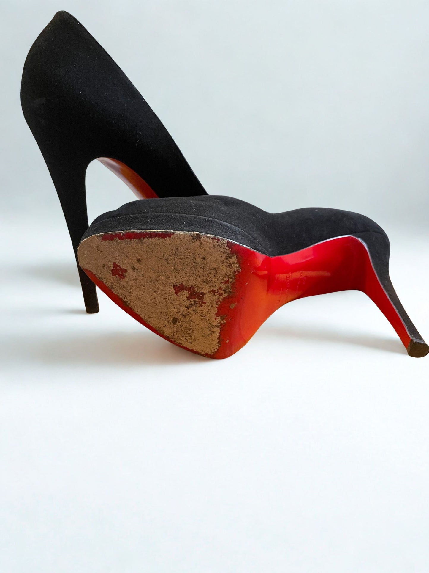 Christian Louboutin Altadama 140 | Black Suede | Size 39